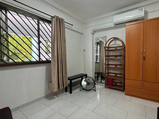 134 Petir Road $800 for 1 lady aircon wifi GROUND FLOOR UNIT