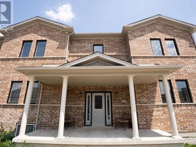 134 Tartan Avenue N, Kitchener, ON, N2R 0N4 house for lease | Listing ID X13631 | Royal LePage