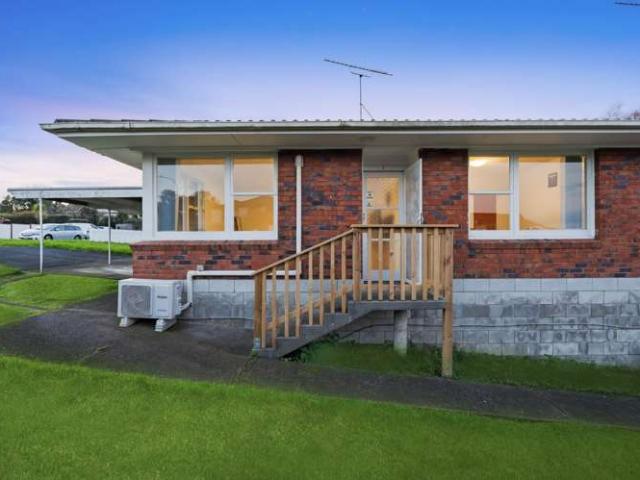 1/34 Udys Road, Pakuranga Heights, Manukau City