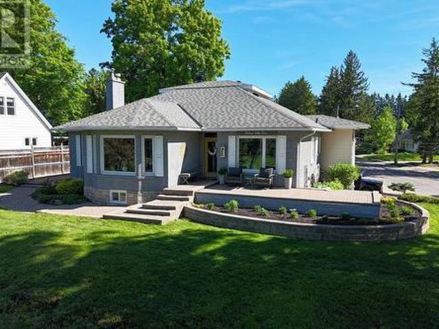 1354 Queen St E, Sault Ste. Marie, ON, P6A 2E8 house for sale | Listing ID SM261370 | Royal LePage