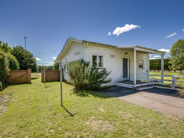 1355 Railway Road South, Longlands, Hastings