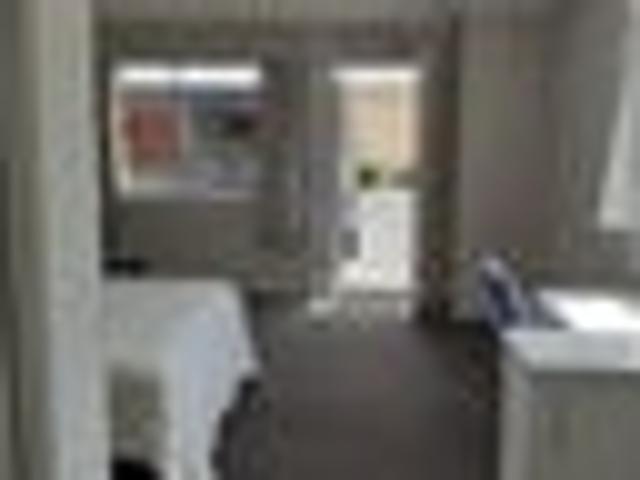 1/350 Kamo Road, Kamo. Studio Unit