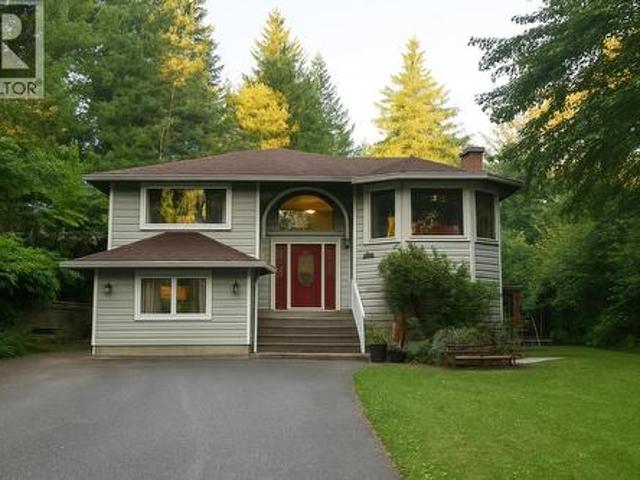 13516 Street, Maple Ridge, BC, V4R 2R5 house for sale | Listing ID R3157 | Royal LePage
