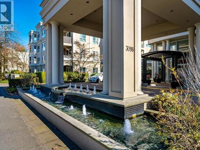 135 3 Guildford Way, Coquitlam, BC, V3B 7W8 Single Family Property For Sale | Listing ID R3114 | Royal LePage