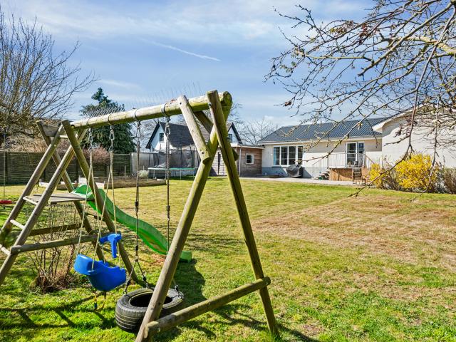 135 0 brøndbyvester strandvej 26 lækker villa med stor og anvendelig kælder realmæglerne