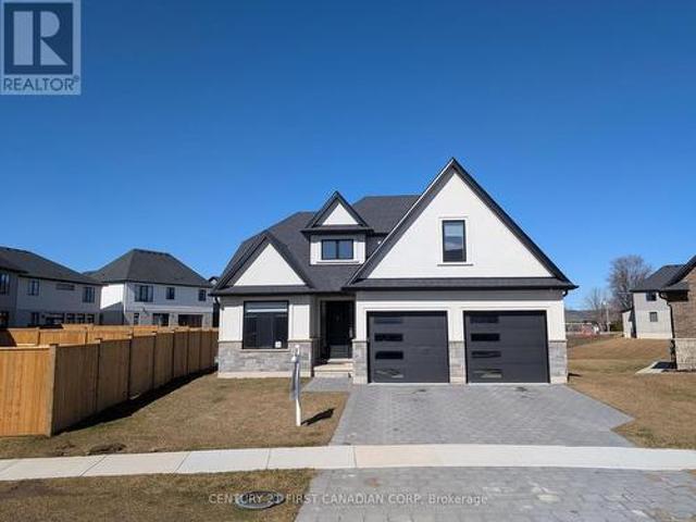 135 Aspen Circle, Thames Centre, ON, N0M 2P0 house for sale | Listing ID X12027 | Royal LePage
