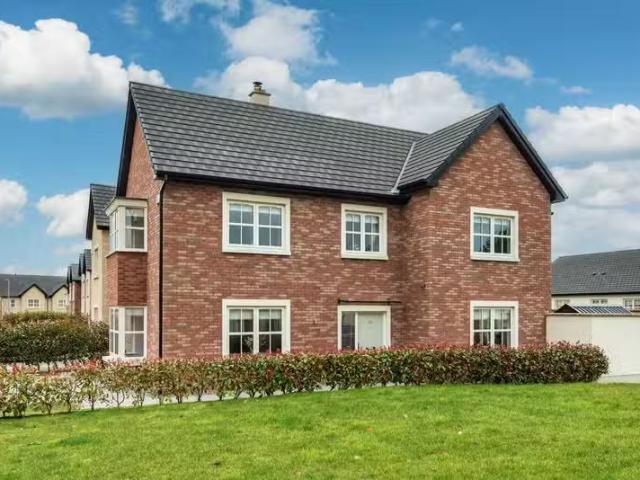 135 Longstone, Naas, Co. Kildare, W91TXP2 is for sale