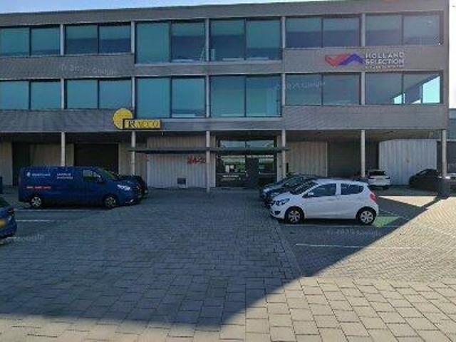 135 m2 office space for rent in Rotterdam Charlois