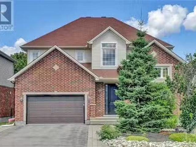 135 Riversedge Crescent, Ottawa, ON, K1V 0Z8 house for sale.
