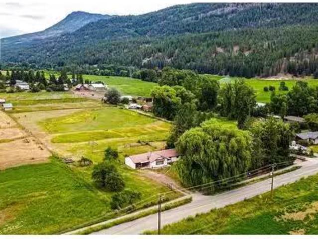 1365 Salmon River Road, Salmon Arm, BC, V1E 3H3 house for sa.