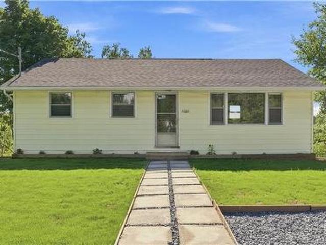 1365 Sandy Point Road, Saint John, NB, E2K 5E6 house for sale | Listing ID NB128382 | Royal LePage