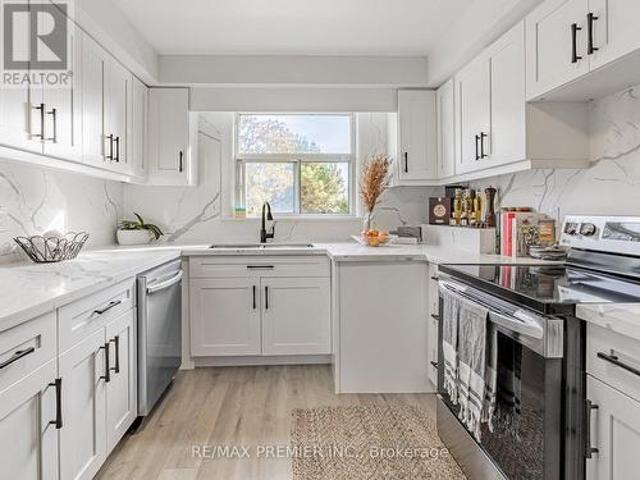 1368 Tansley Drive, Oakville, ON, L6L 2N4 house for sale | Listing ID W13493 | Royal LePage