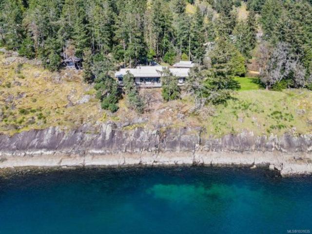1369 Mackinnon Rd, Pender Island, BC, V0N 2M1 house for sale | Listing ID 1031 | Royal LePage