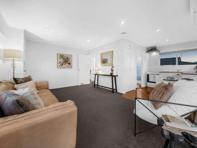 1/360 Bucklands Beach Road, Bucklands Beach, Manukau City
