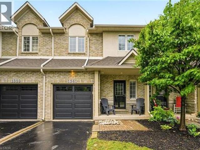 1361 Stephenson Drive, Burlington, ON, L7S 2M4 townhouse for sale | Listing ID 40849 | Royal LePage