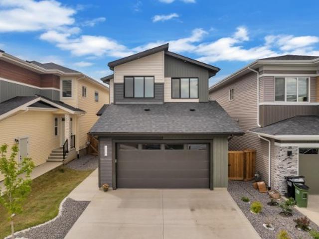 136 30 Street, Edmonton, AB, T6X 3E1 house for sale | Listing ID E4494 | Royal LePage