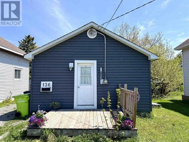 136 Carufel Ave, Sault Ste. Marie, ON, P6C 4T6 house for sale | Listing ID SM261193 | Royal LePage