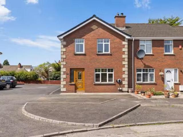 136 Ashmount Park