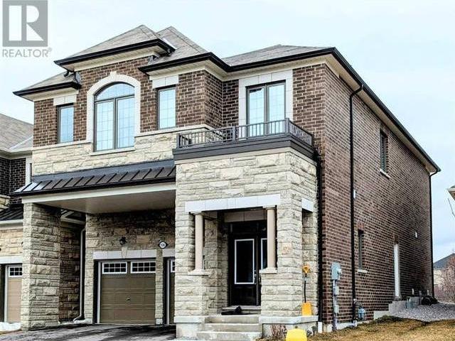 136 BARKERVILLE DR Whitby Ontario