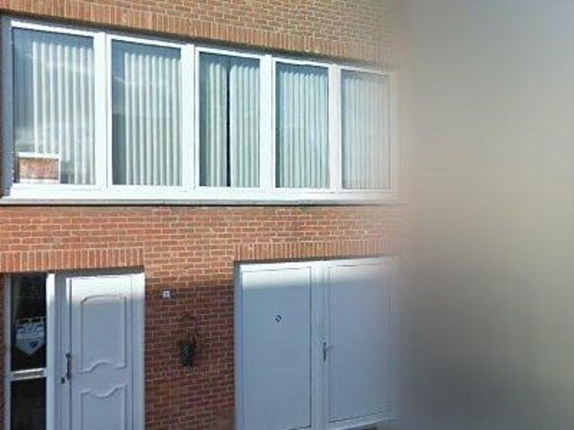 136 m2 apartment for rent in Sint Gillis Waas