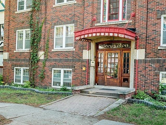 136 Spence St Greysolon Apts Studio