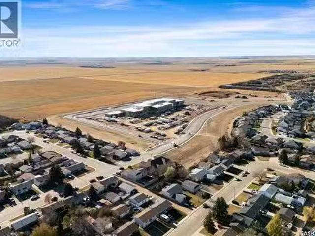 136 Wellington Drive, Moose Jaw, SK, S6K 1C5 vacant land for.