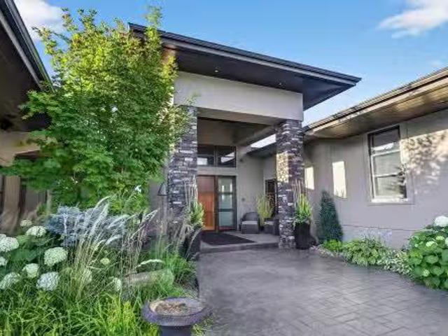 13758 Valleyview Drive, Edmonton, AB, T5R 5T8 house for sale.