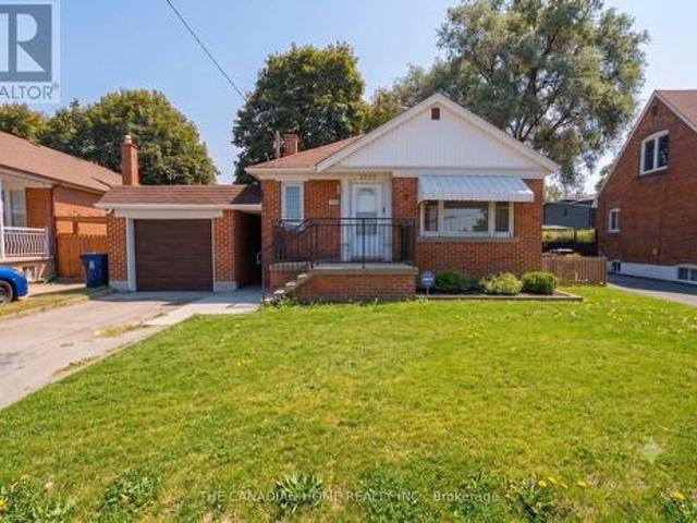 1373 Pharmacy Avenue, Toronto, ON, M1R 2J6 house for sale | Listing ID E13625 | Royal LePage