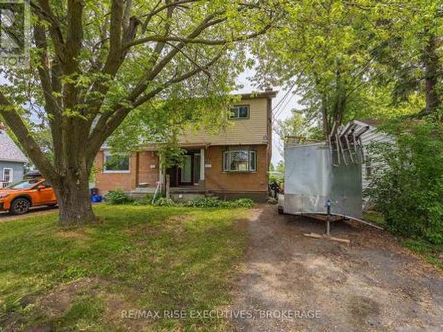 137 Ford Street, Kingston Rideau, ON, K7K 4Z7 house for sale | Listing ID X13436 | Royal LePage