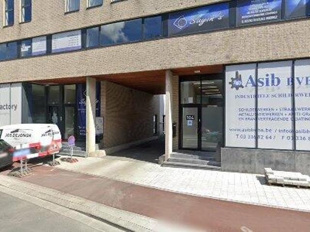 137 m2 office space for rent in Stad Antwerp