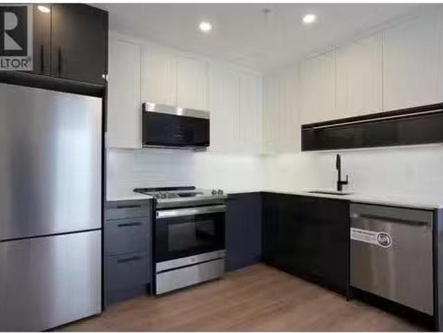 1380 Pridham Avenue Unit# 418, Kelowna, BC, V1Y 6B8 Single F.