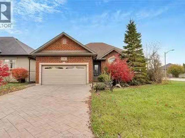 1381 Emma Street, Lakeshore, ON, N0R 1A0 house for lease Li.