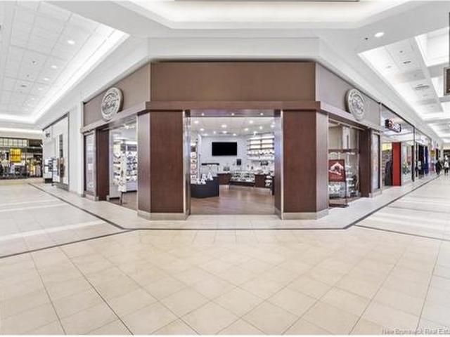 1381 Regent St, Fredericton, NB, E3C 1A2 commercial for sale | Listing ID NB142849 | Royal LePage