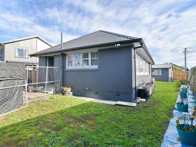 1/38 Fenchurch Street, Redwood, Christchurch City