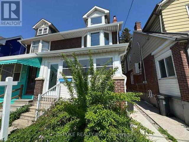 139 Greenwood Avenue, Toronto, ON, M4L 2P8 house for lease | Listing ID E13148 | Royal LePage