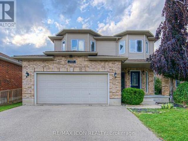 139 Pebblecreek Drive, Kitchener, ON, N2A 4M4 house for sale | Listing ID X13556 | Royal LePage