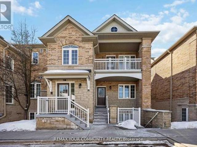 17 520 Silken Laumann Drive, Newmarket, ON, L3X 2S7 townhouse for sale | Listing ID N13173 | Royal LePage