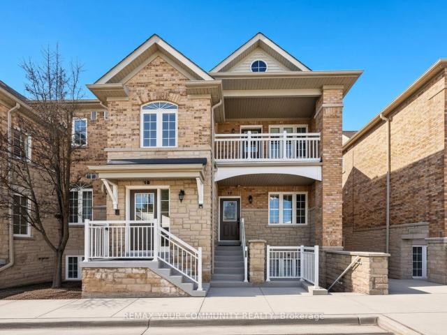 17 520 Silken Laumann Drive, Newmarket | 2Beds/2Bath, Townhouse, $689,999 | Condos. Ca