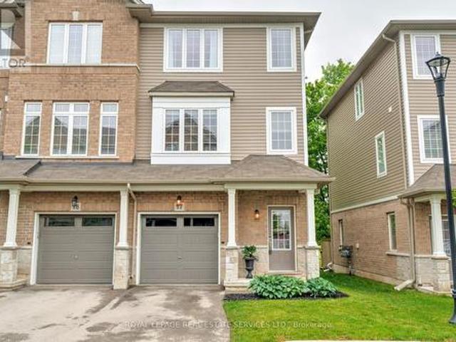 17 122 Dundas Street E, Hamilton, ON, L9H 7N3 townhouse for sale | Listing ID X12185 | Royal LePage