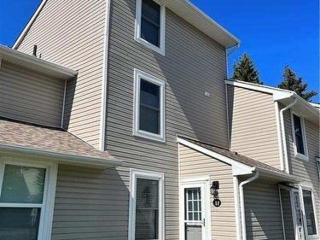 17 127 Alfred Street W, Blue Mountains, ON, N0H 2P0 townhouse for lease | Listing ID X13441 | Royal LePage
