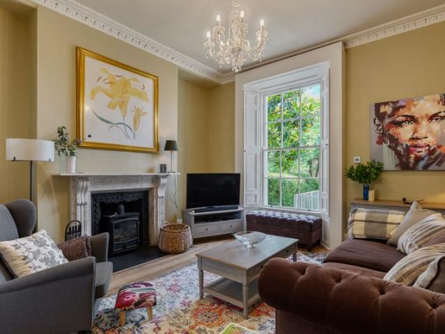 17 Heytesbury Street Dublin 8