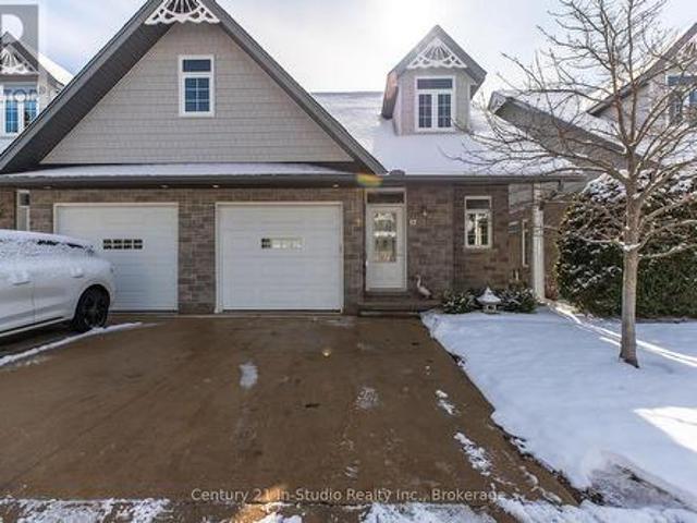 17 190 Morpeth Street, Saugeen Shores, ON, N0H 2L0 townhouse for sale | Listing ID X12055 | Royal LePage