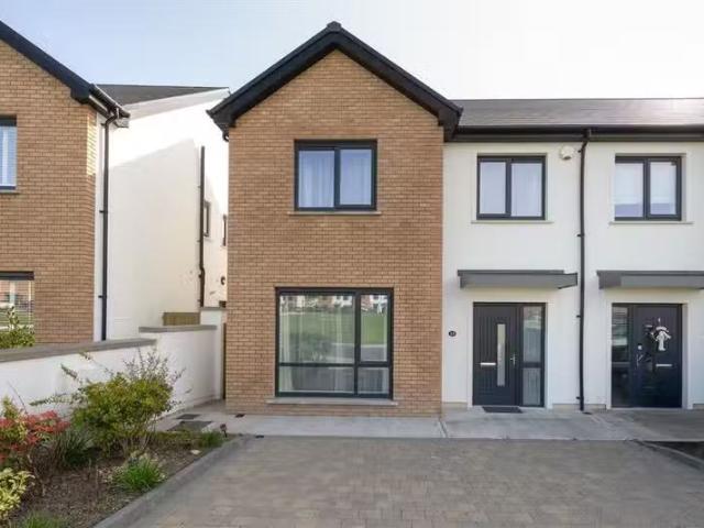 17 The Crescent, Heathfield, Carriganarra, Ballincollig, Cork