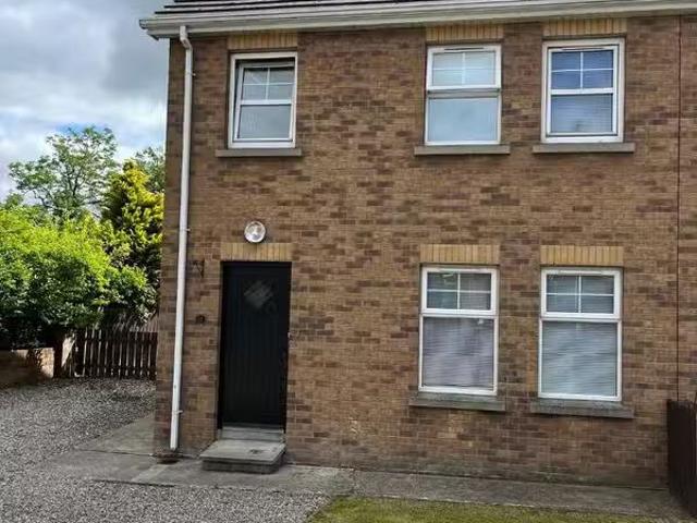 17 The Paddocks