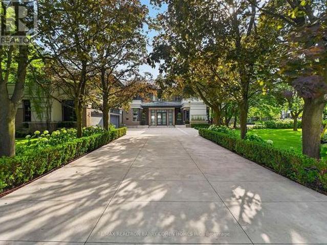 17 Alderbrook Drive, Toronto, ON, M3B 1E3 house for sale | Listing ID C13556 | Royal LePage