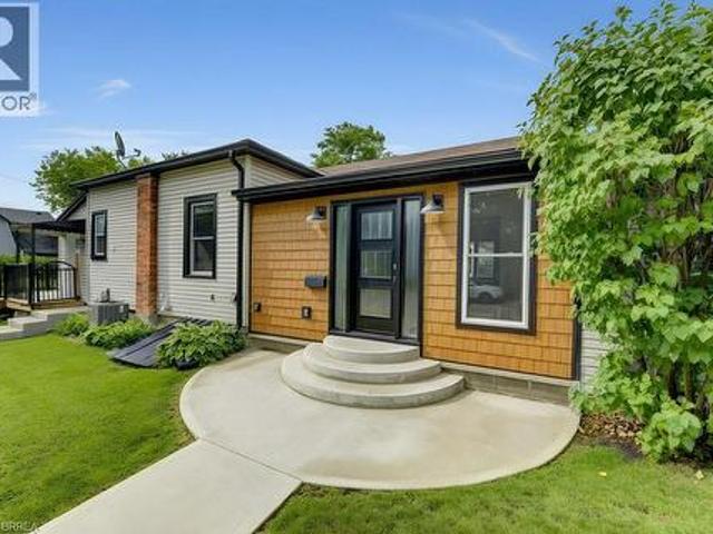 17 Amelia Street, Paris, ON, N3L 1Z4 house for sale | Listing ID 40853 | Royal LePage