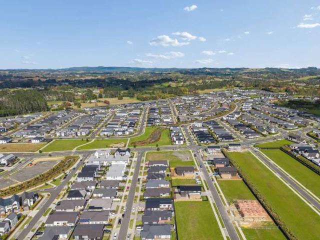 17 Babina Avenue, Huapai, Rodney