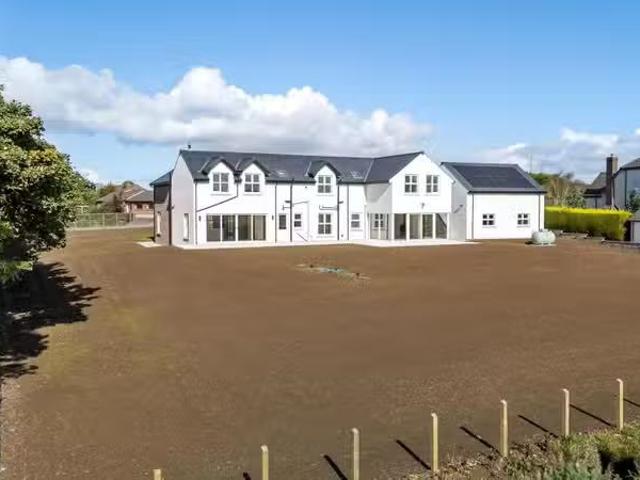 17 Ballycreely Road