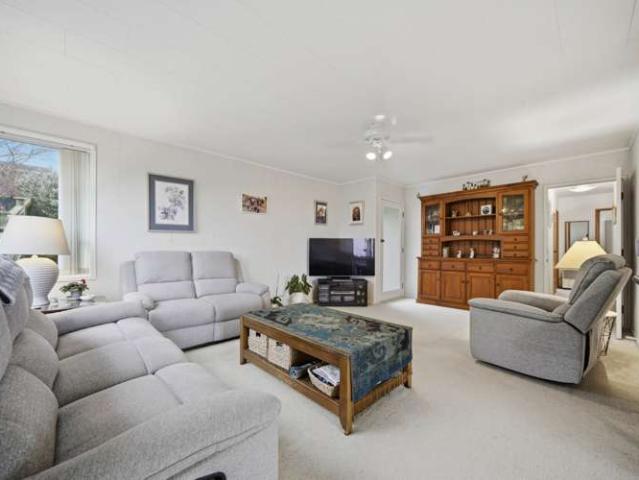 17 Bayview Road, Bayview, North Shore City