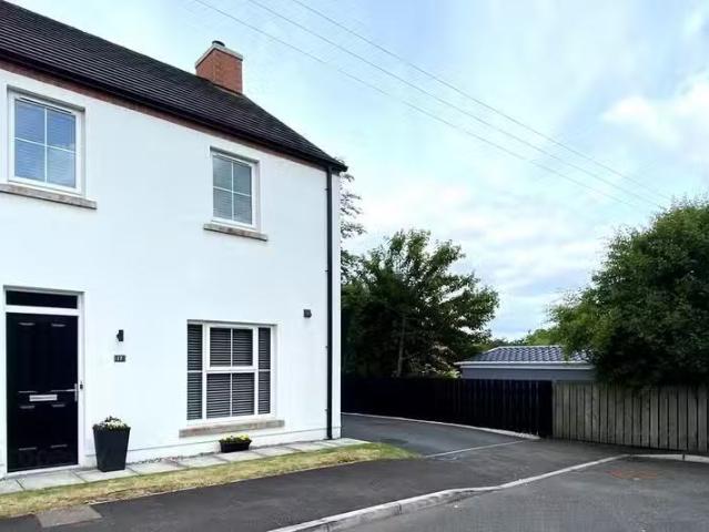 17 Bowens Mews